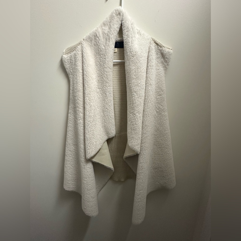 Cozy Cream Sleeveless Sweater Vest